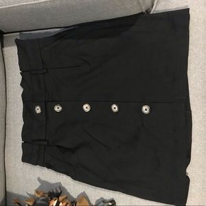 Paper bag mini skirt with buttons